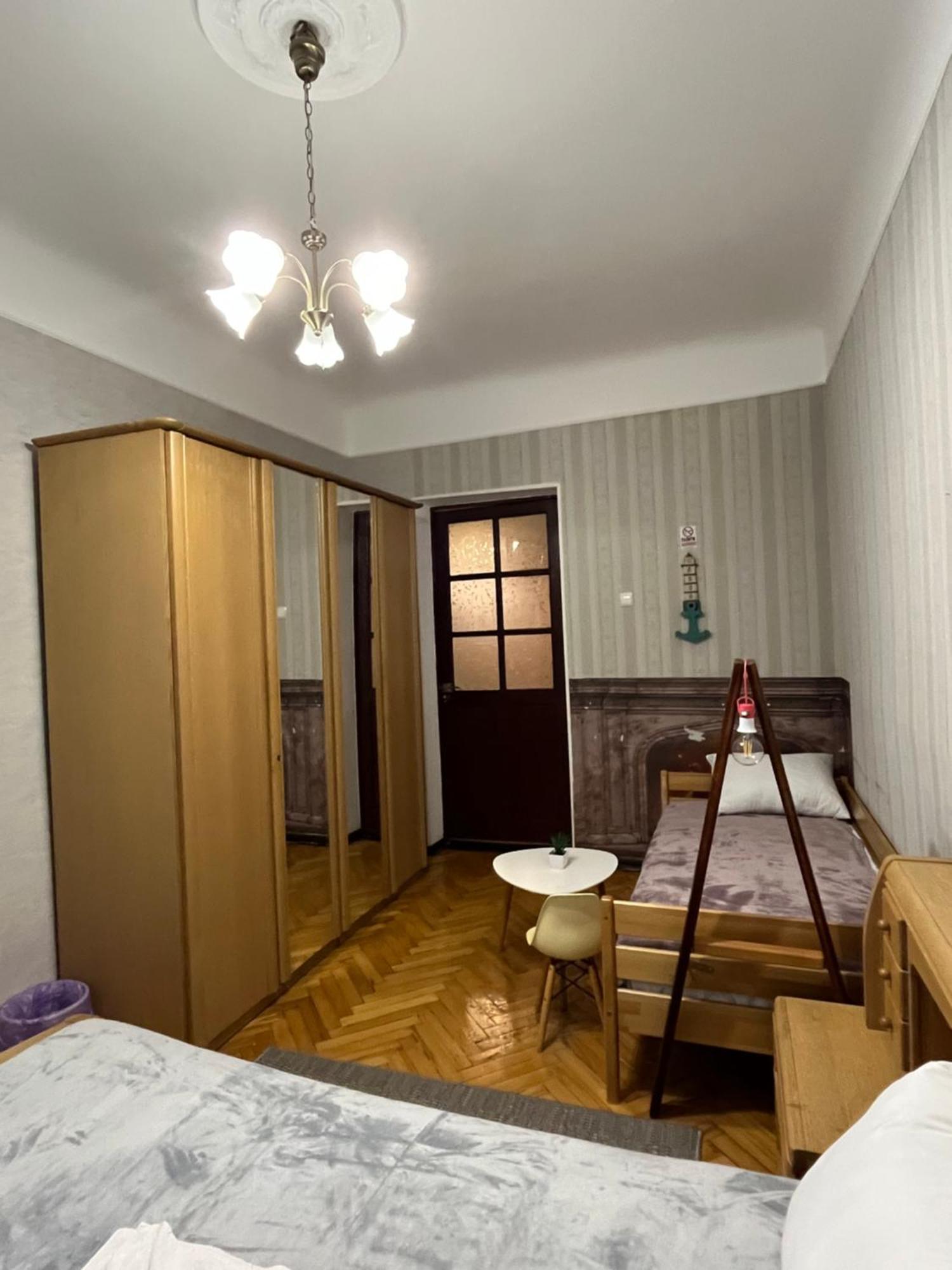 Ararat-Klovskaya Hostel-Apartments Kiev 外观 照片